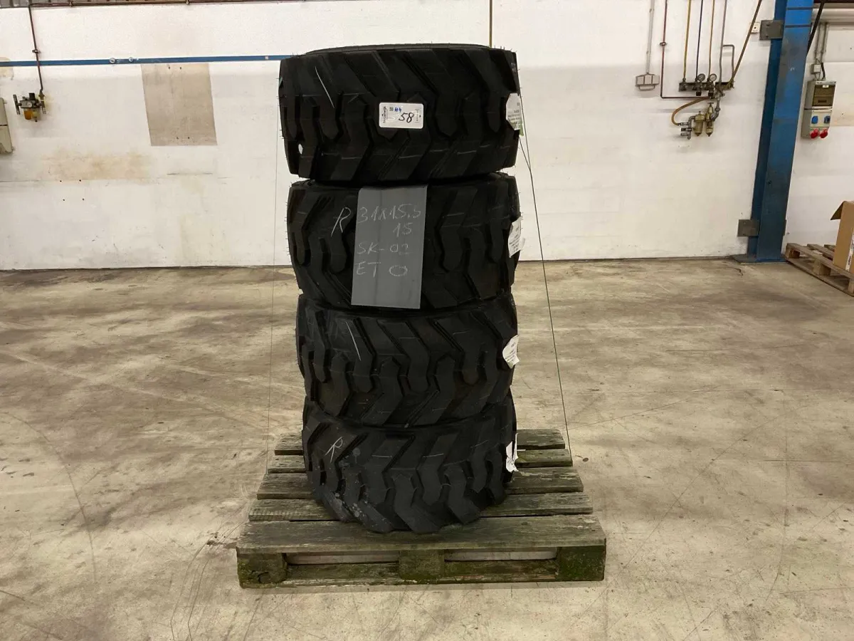 Mitas 31x15.5-15 8PR, SK-02 Radlader Reifen mit Felgen (4x)