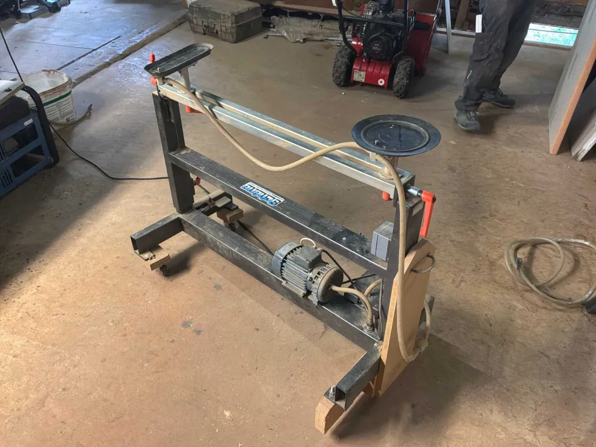 suction cup table