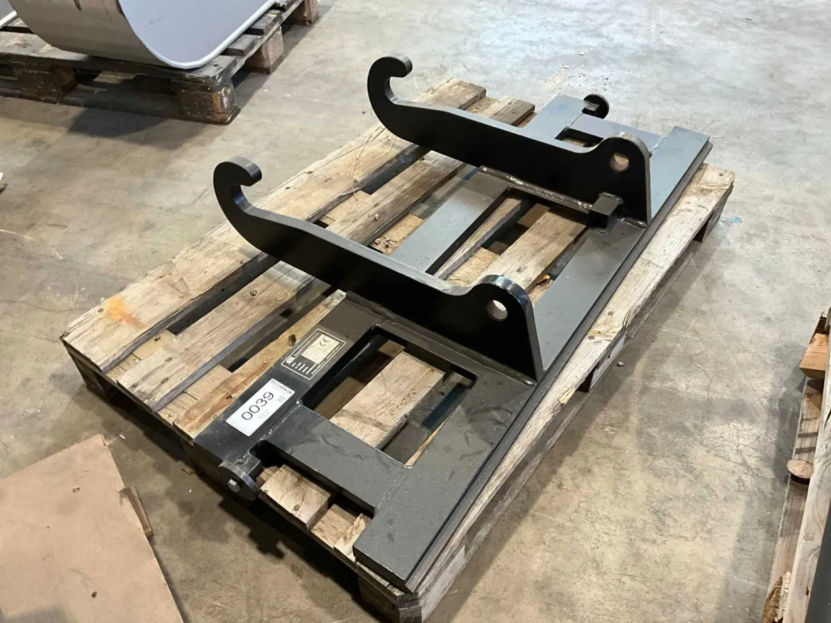 EBF ISO 11B - 3000kg Gabelträger für Compact Tool Carrier