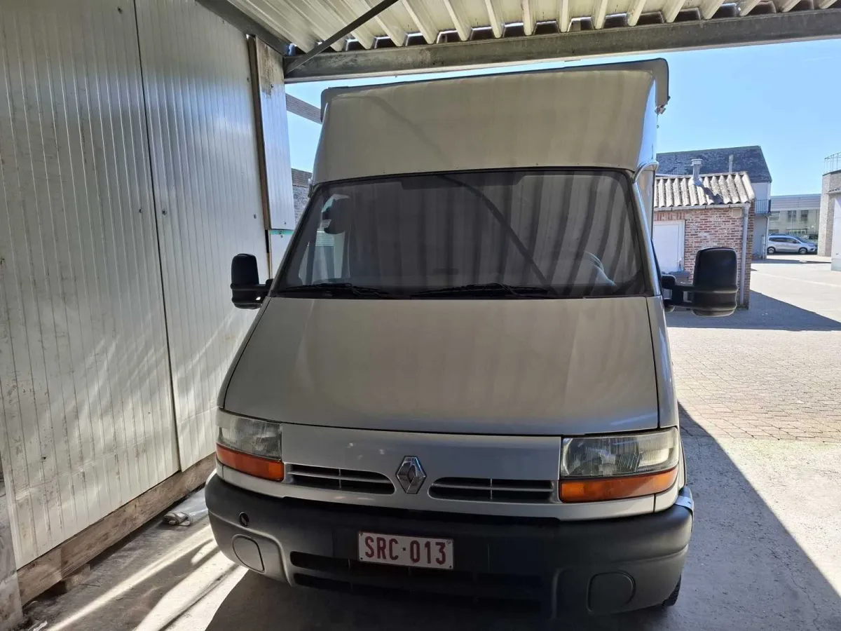 2000 Renault Stevens Truck