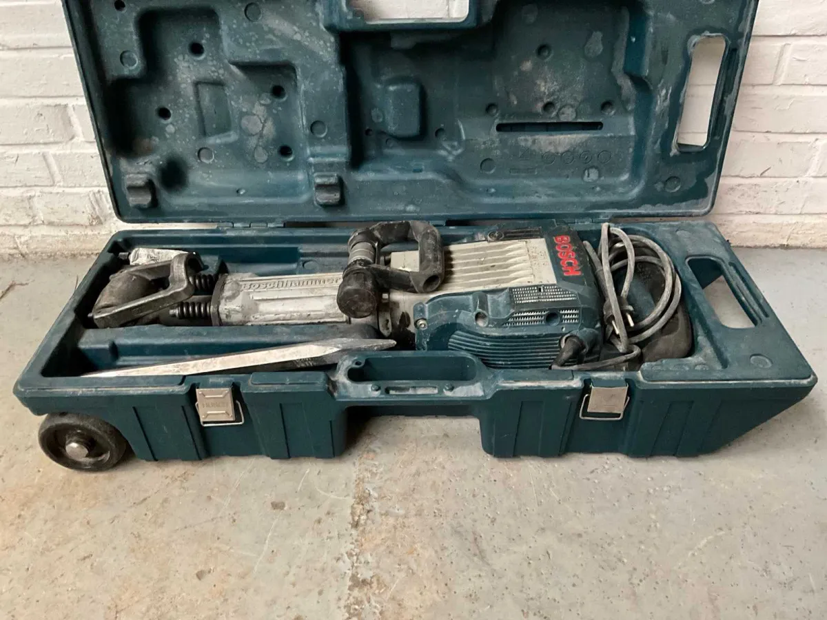 2022 Bosch GSH 16 Stemmhammer