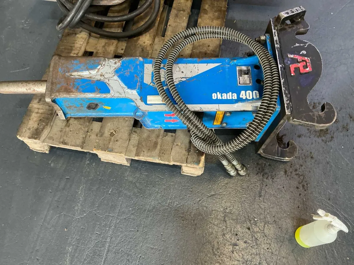 2022 Okada 400 Breaker Hammer für Bagger