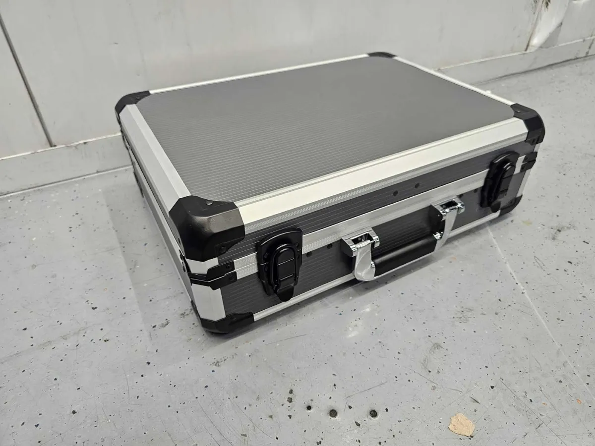 UF Equipment – 172-teilige Werkzeugkoffer