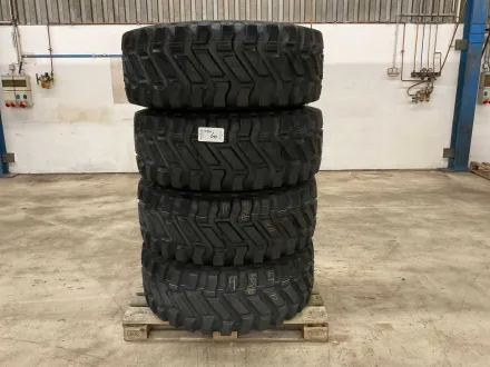Mitas 31x15.5-15 8PR, SK-02 Radlader Reifen mit Felgen (4x) – RESALE