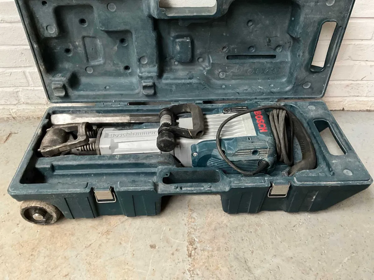 Martillo cincel Bosch GSH 16 2021