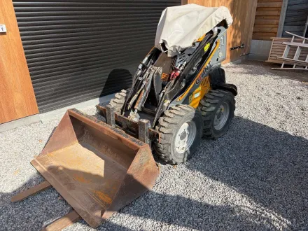 Giant - 2016 - SK201D - Kompaktlader – RESALE