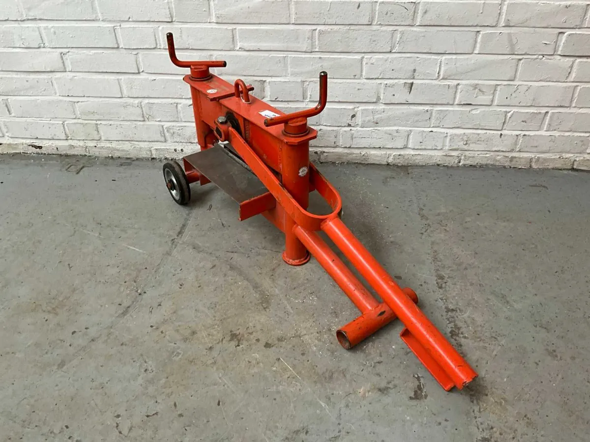 European Machinery Group BS330 Steinbrecher