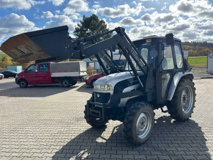 2007 Eurotrac F40 Eurotrac F40 Allradtraktor mit Frontlader, Schaufel und Gabelträger – Bj. 2007 – 1 – RESALE