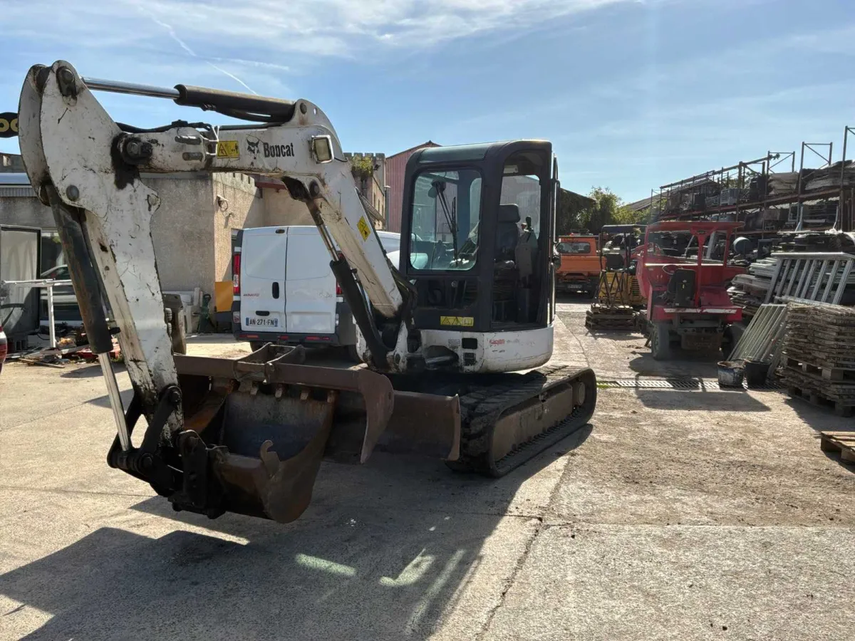 BOBCAT - 2010 - 435EG - Krabbenbagger