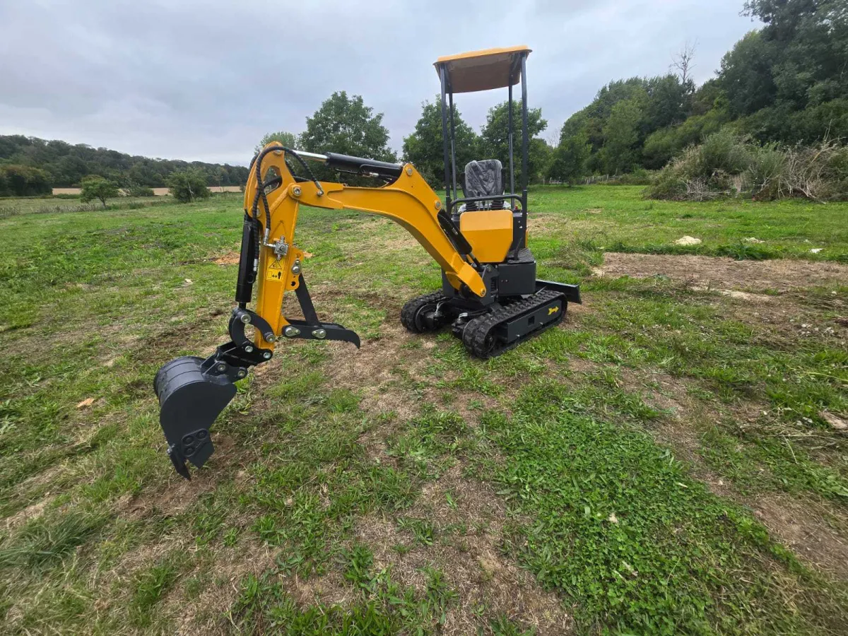 HighTop N12 mit Boom-Offset-Mini-Bagger
