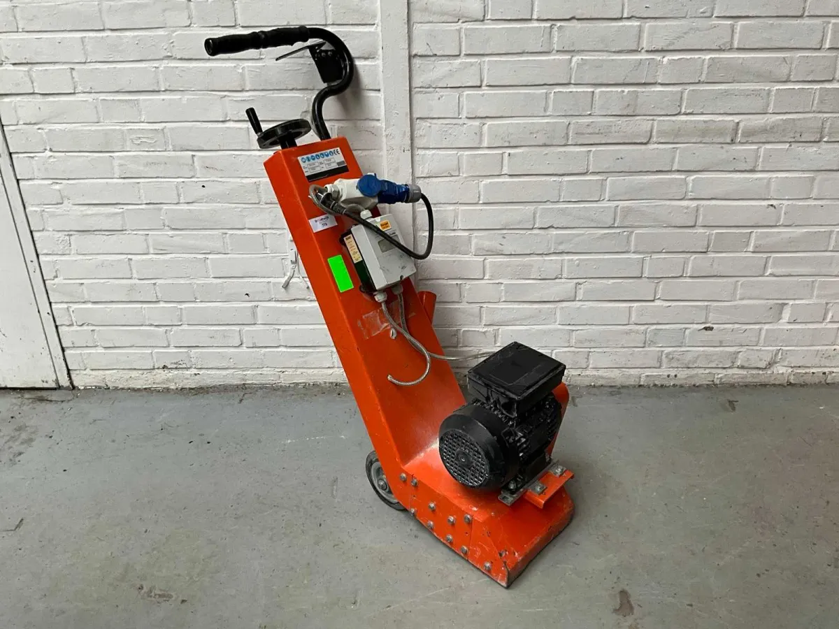 Frenatura per calcestruzzo/screed Trelawny TFP200