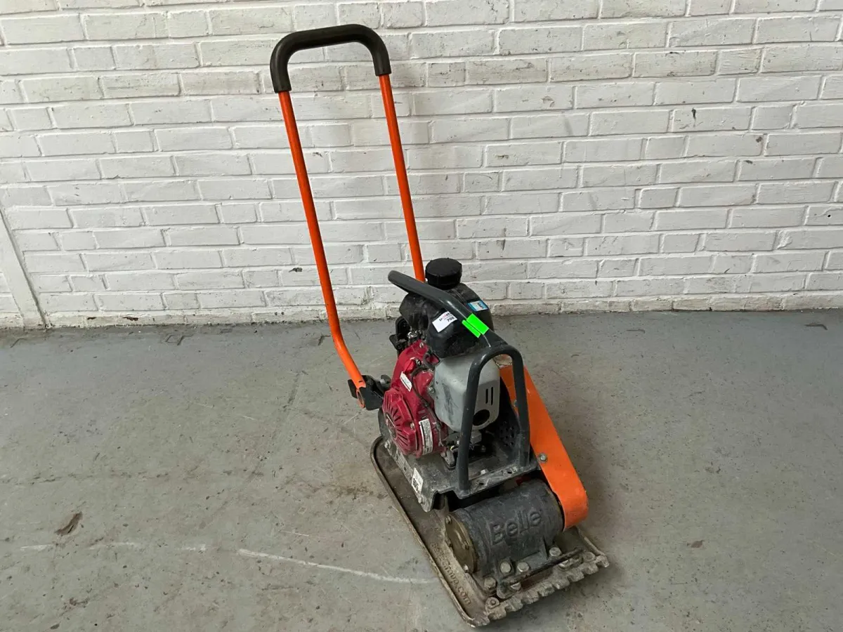 Compacteur de plaques Belle PCLX 320