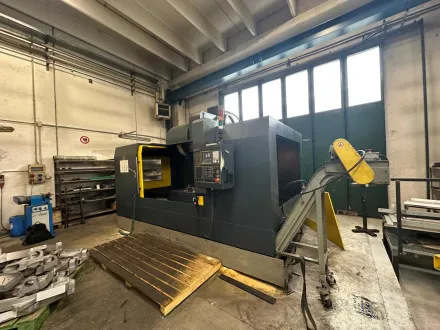 ERSTES MCV-1500 CNC-Bearbeitungszentrum – RESALE