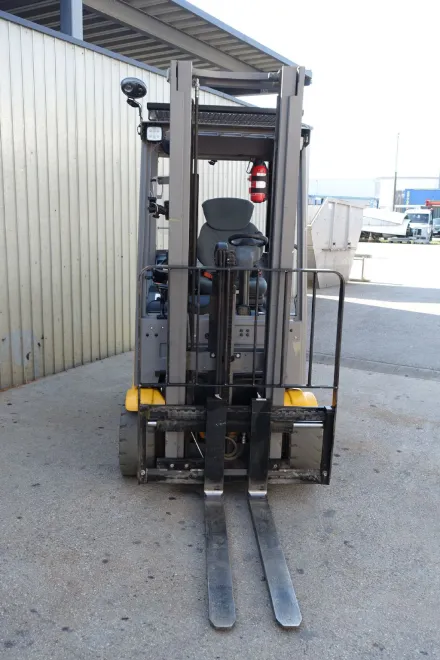 Jungheinrich EFG 220 330ZZ – RESALE