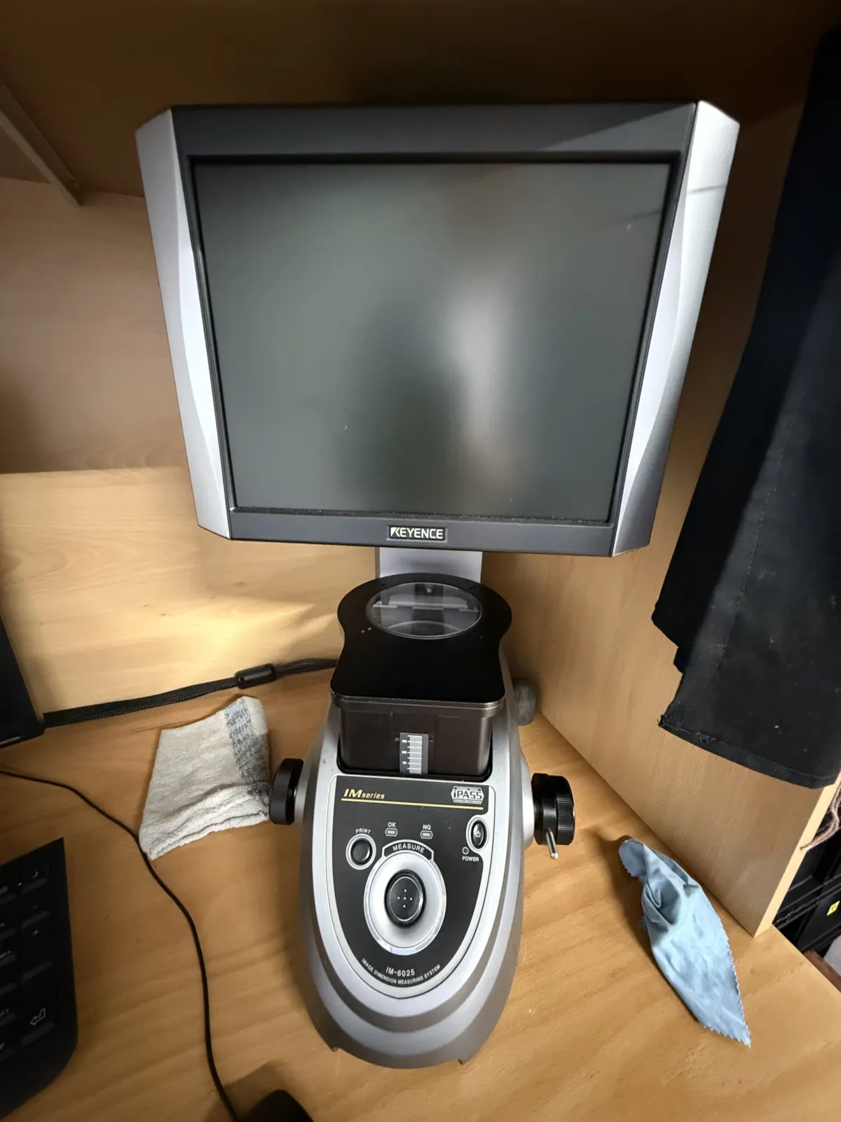 KEYENCE Messmaschine Keyence_IM6025_Bj.09/2016 _IntNr23148