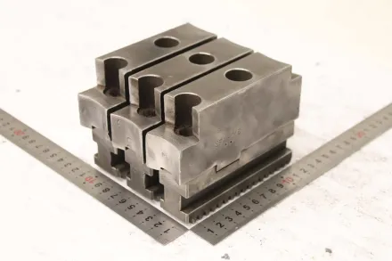 Schunk SFA- 315 Breite 32 mm schrägverzahnt Interchangeable jaws – RESALE
