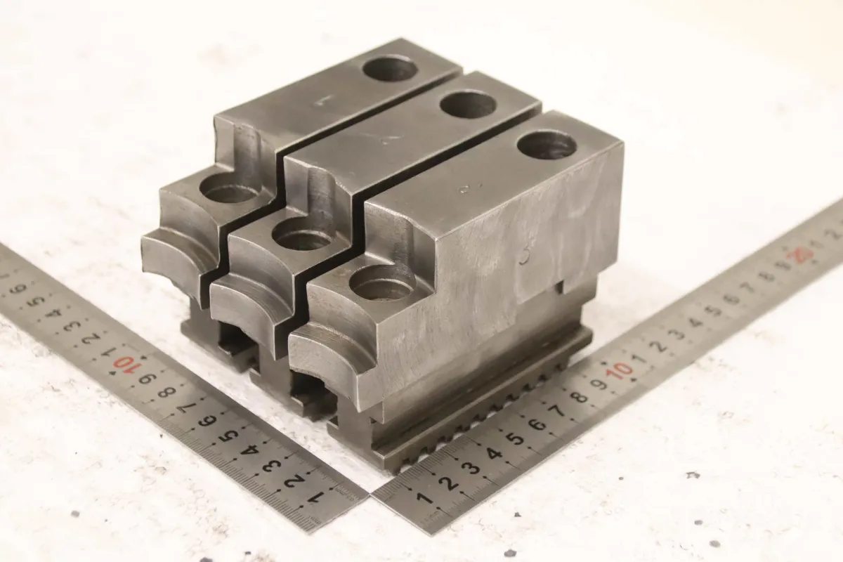 Breite 26 mm schrägverzahnt Interchangeable jaws