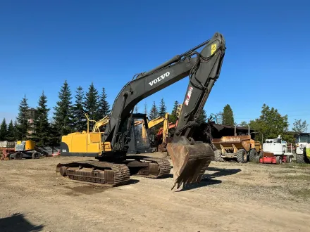 2007 VOLVO EC210CL Kettenbagger – RESALE
