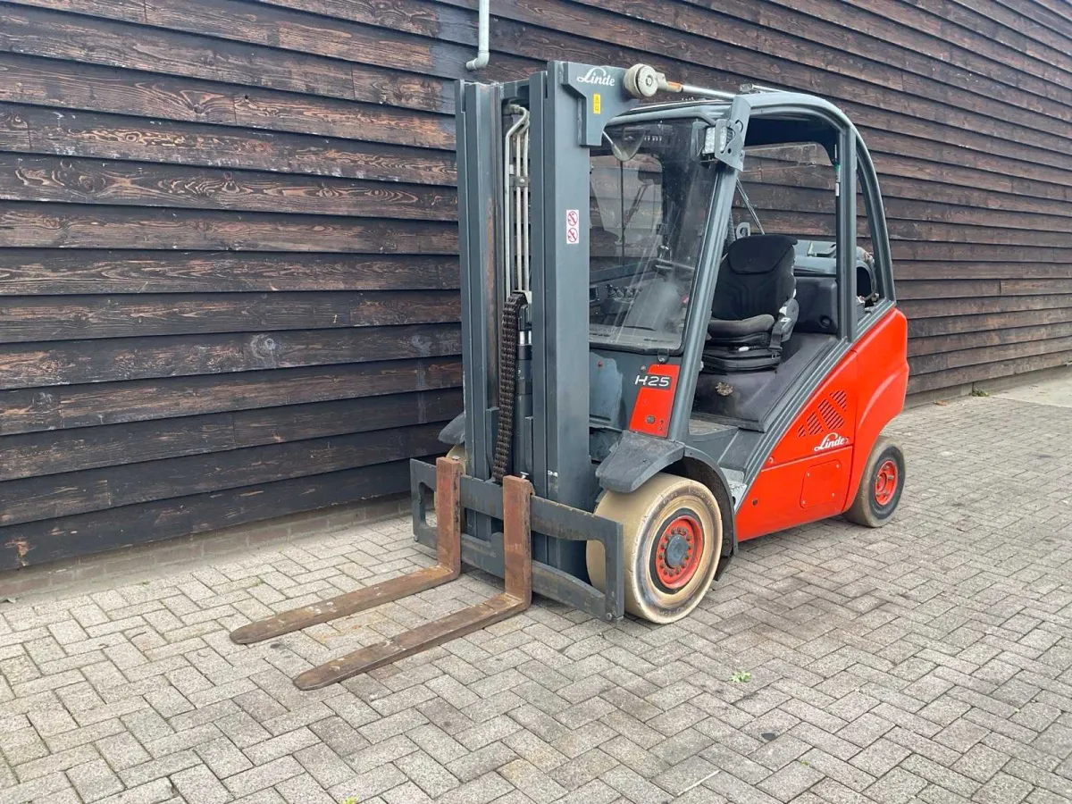 2007 Linde H 25 t Gabelstapler
