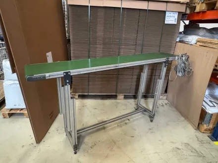 - - Lenze Austria - Lenze Austria Förderband - höhenverstellbar – RESALE