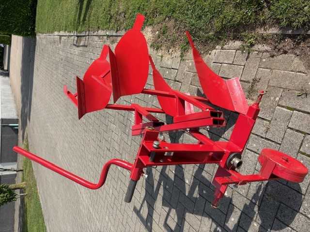 Siekmann Reversible Plow for compact tractor
