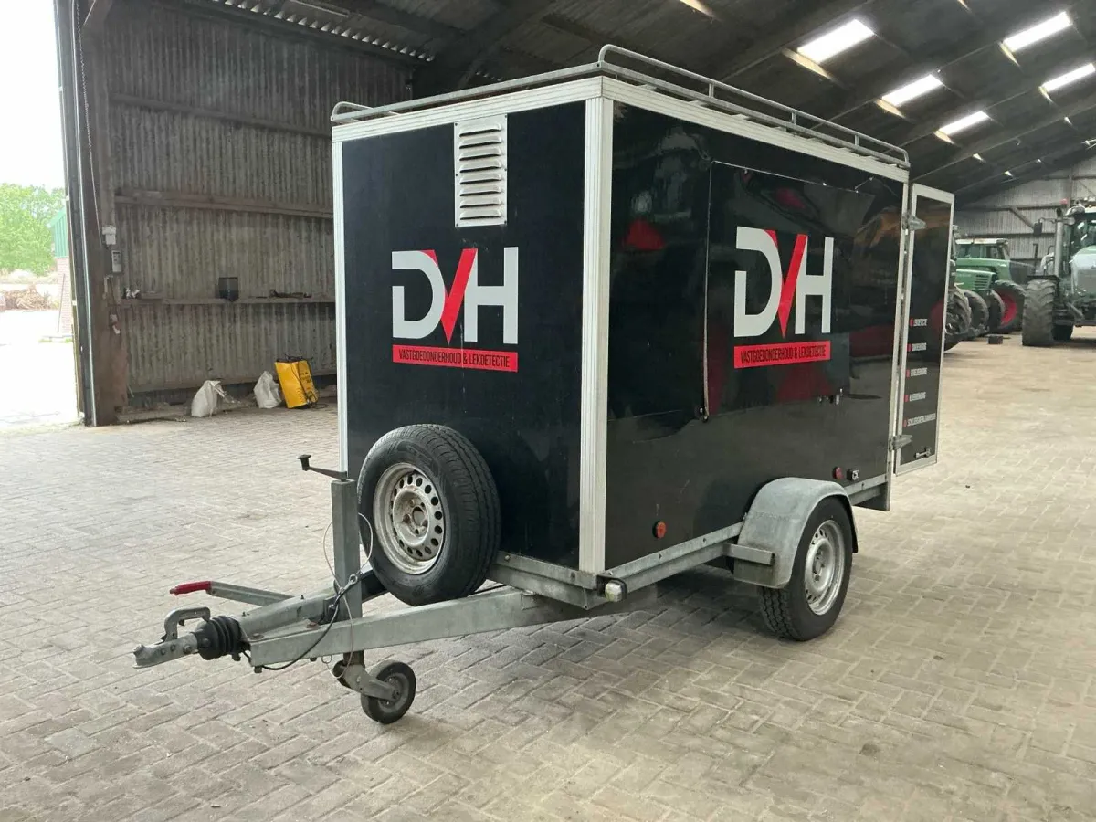 Mobile Pressure Washer