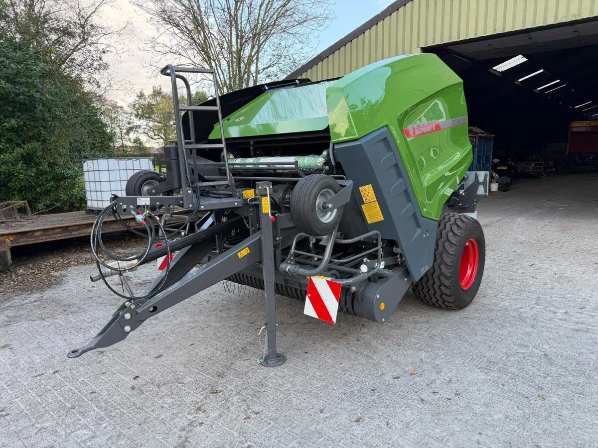2023 Fendt Rotana 130F Xtra Rundballenpresser