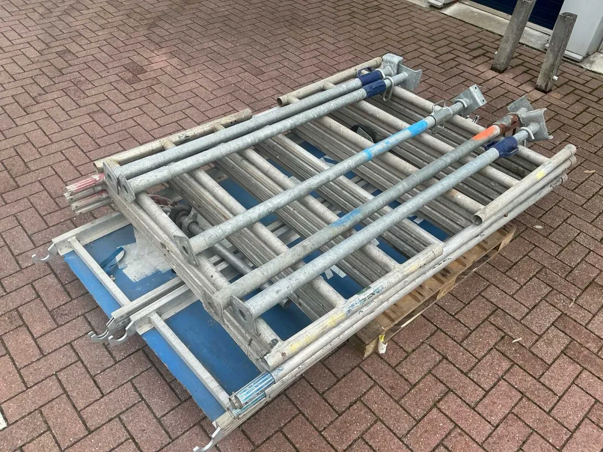 Mobile scaffold
