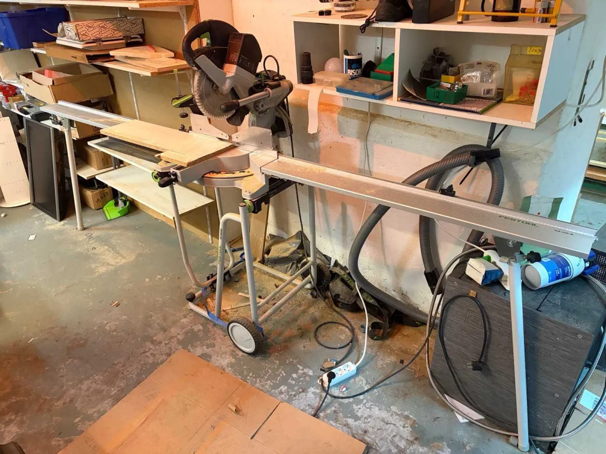 Festool KAPEX KS 120 EB per motoscorte e sega da taglio professionale 1600 W con supporto e prolunga da tavolo