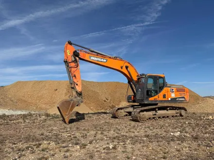 Doosan - DX225LC - Kettenbagger - 2020 – RESALE
