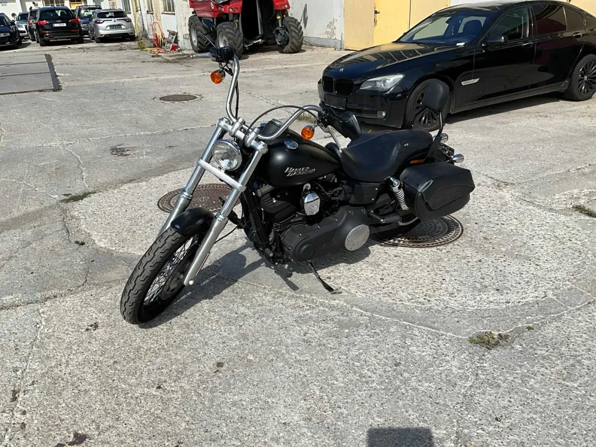FXDB Harley-Davidson 2011