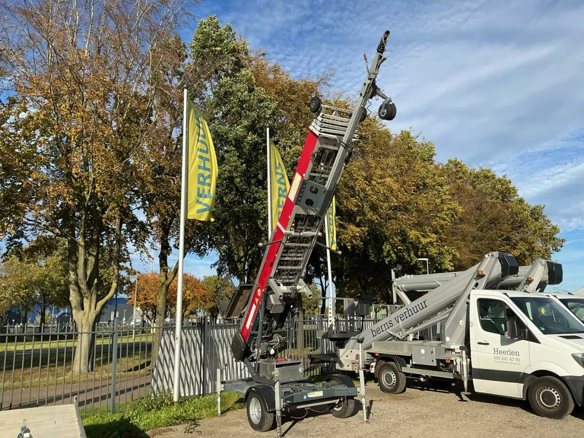 2016 Paus Big Easy 25 WH ladder lift – 25 m – 250 kg – trailer