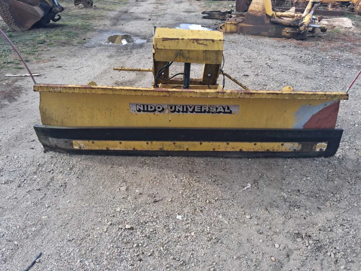 NIDO ROB/2-8 EPZ Electro-Hydraulic Snow Plough Blade – approx. 2.8 m