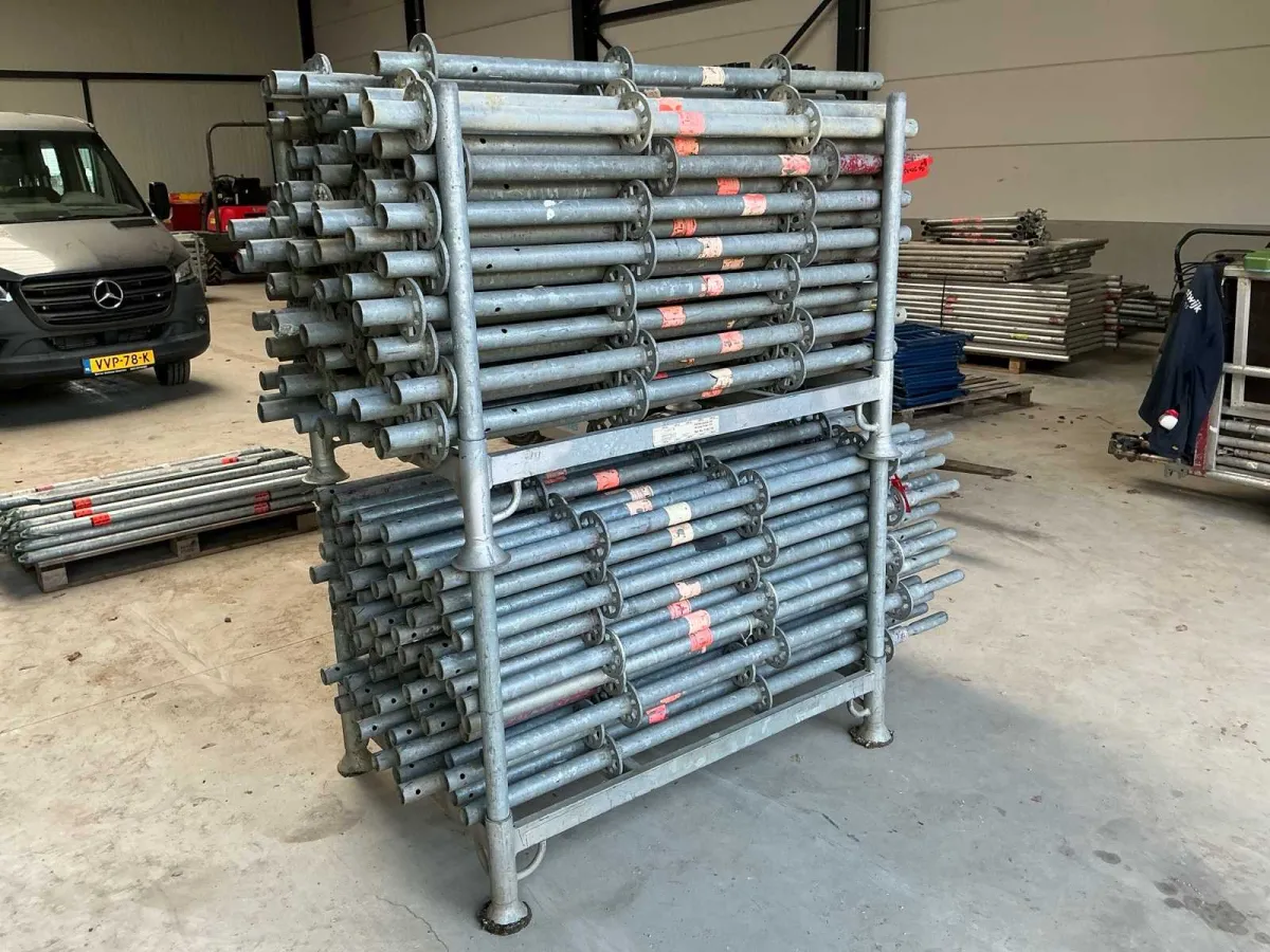 171 Layher Allround montanti 1.500 mm con/senza perno di collegamento inclusi 2 supporti impilabili