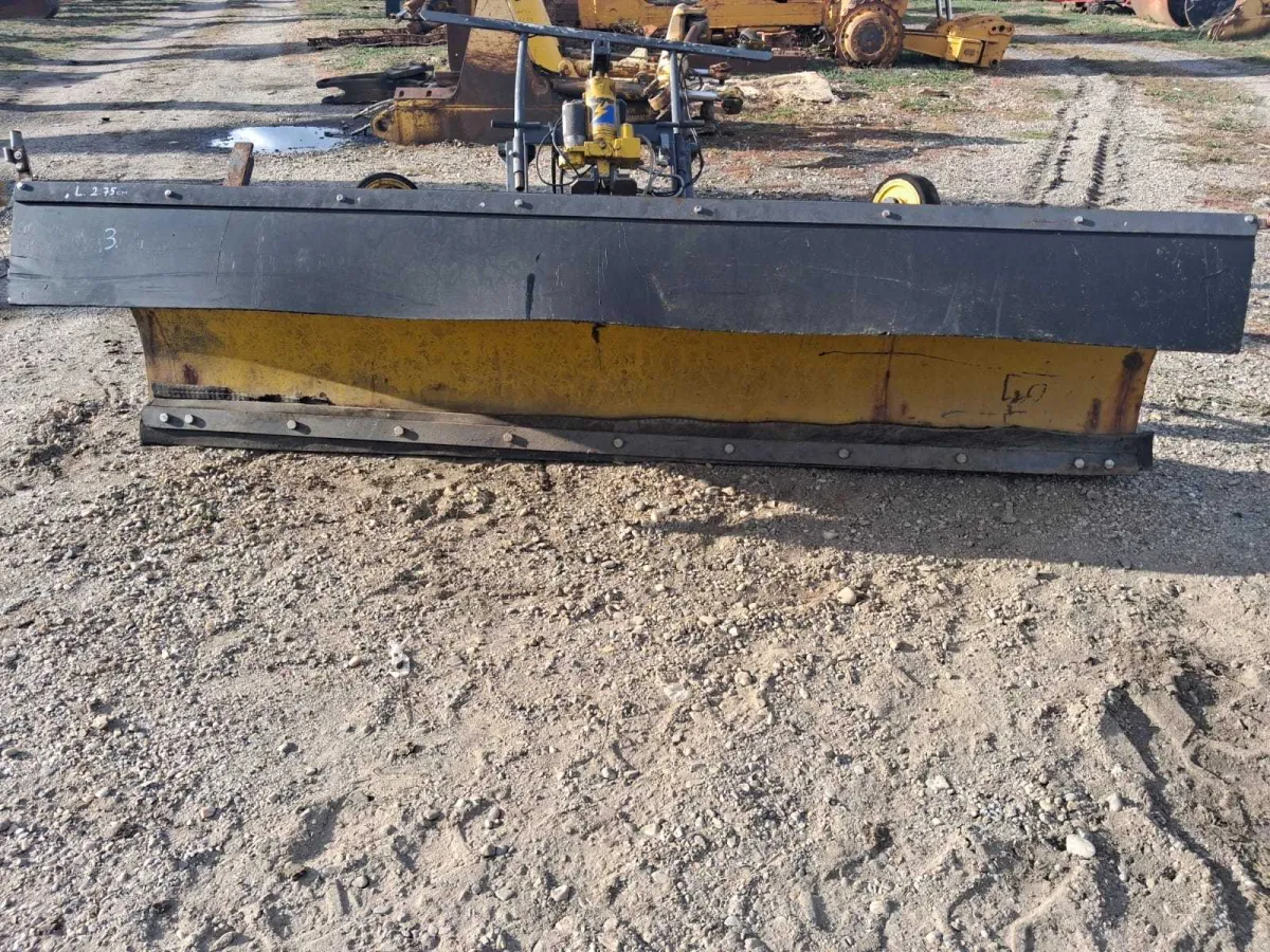Electro-Hydraulic Snow Plough Blade – approx. 2.5 m