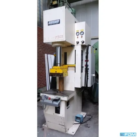 COSMO PVS 403 Hydraulic C-Frame (Drawing) Press – RESALE