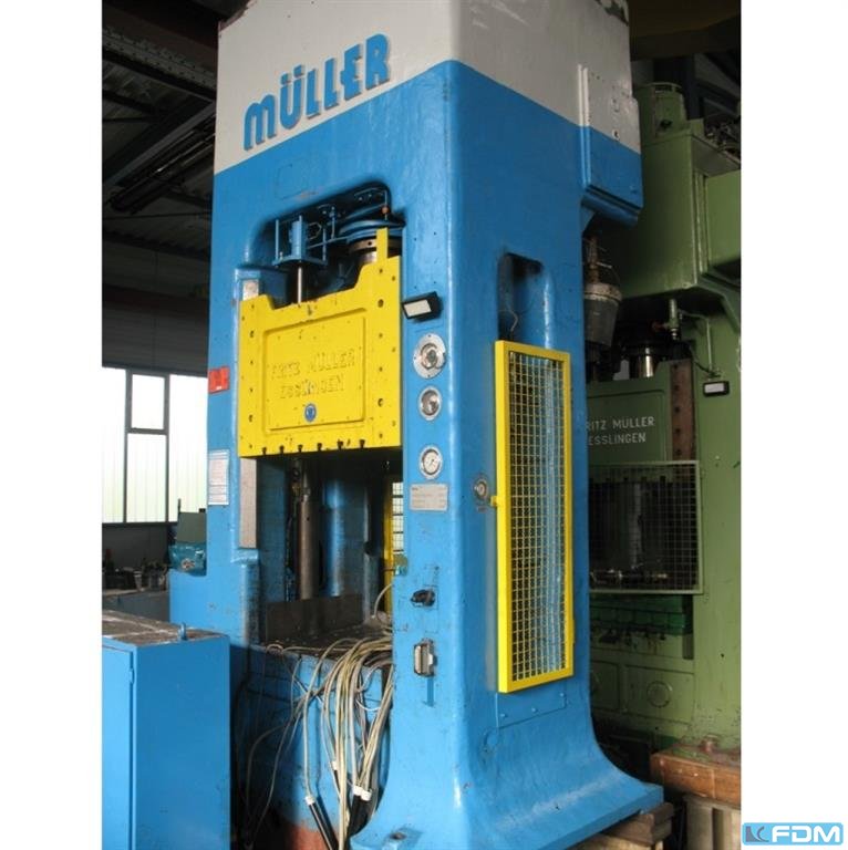 MUELLER ZE 160/200-10.1.7-U (UVV) Hydraulic Double-Column (Drawing) Press