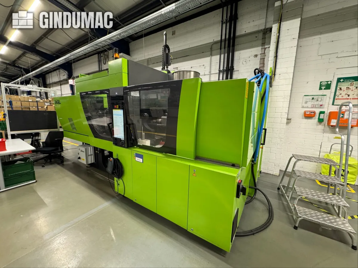 Engel Victory 200/90 tech + Viper 6 Hydraulic Injection Moulding Machine