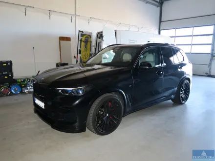 Pkw BMW X5 M50i EZ 2021 72.000 km mitlenkende Hint – RESALE