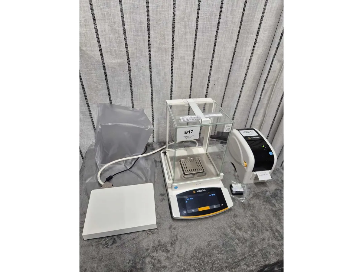 SARTORIUS - Cubis MCE225P-2S00-U + YPD30 - Balance analítico