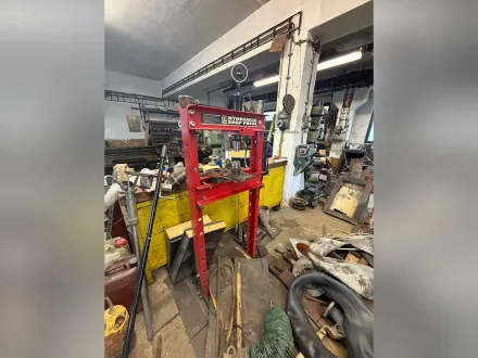 Hydraulikpresse – RESALE