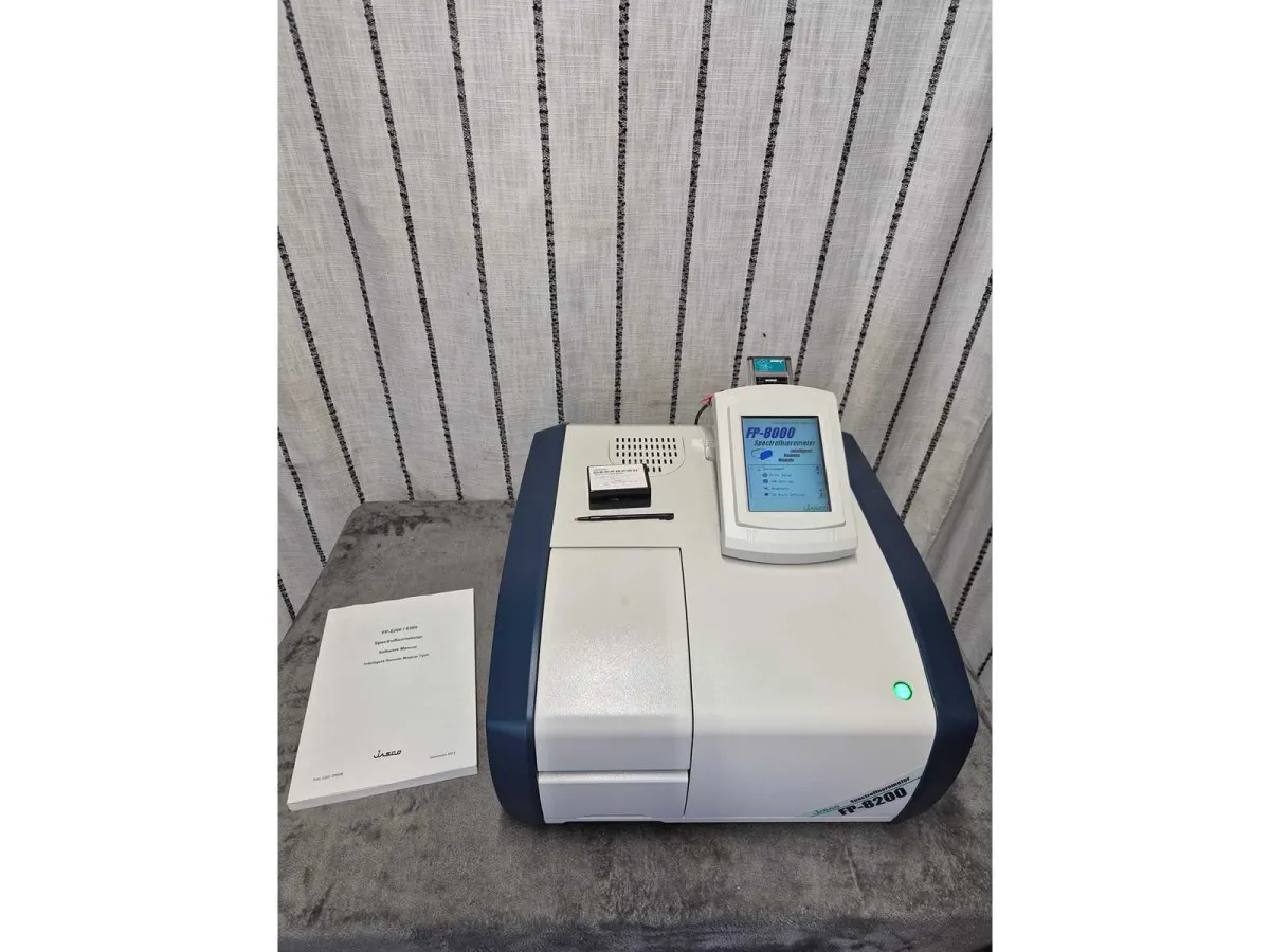 JASCO - FP-8200 - Espectrofluorómetro