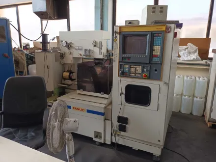 1991 - Fanuc Ltd. - Bandgeschnittenes Modell WO (A04B-0248-B042) - Draht-EDM- und Eroderungsmaschine – RESALE