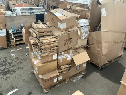 Verschiedene Zubehörteile – RESALE