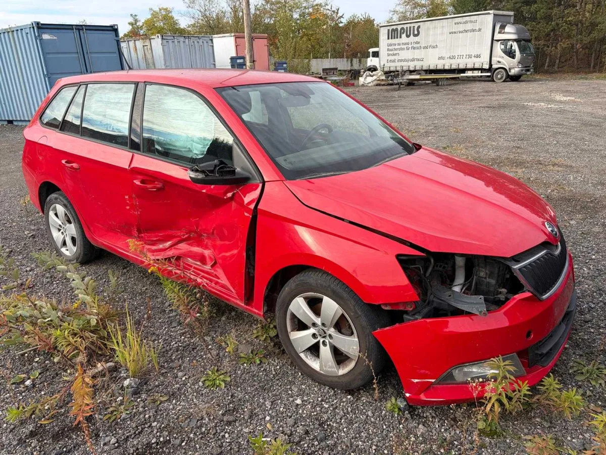 Škoda - Fabia - Kombi / Kombi - Auto - Für Ersatzteile
