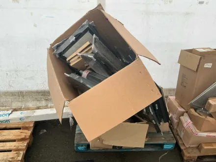 Verschiedene Zubehörteile – RESALE