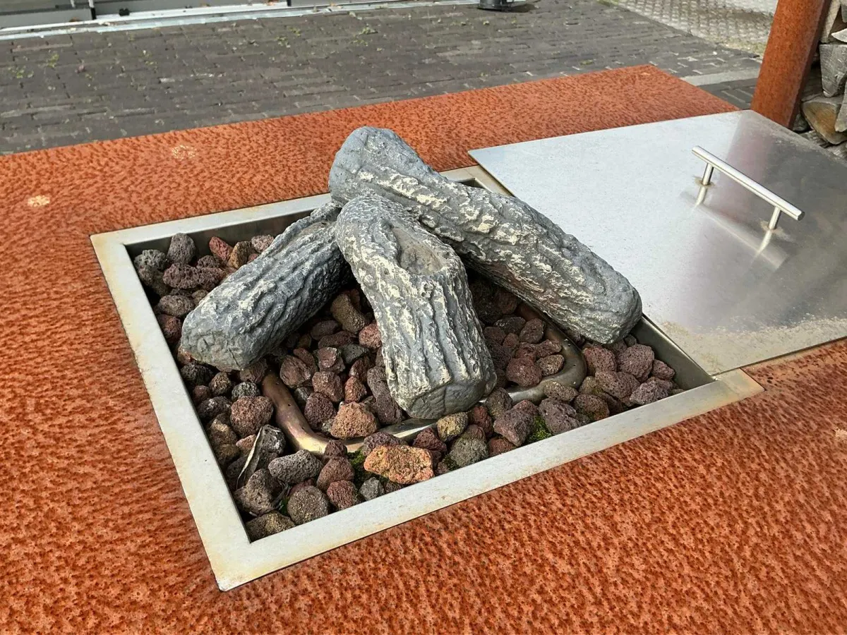 Burni Fire Table