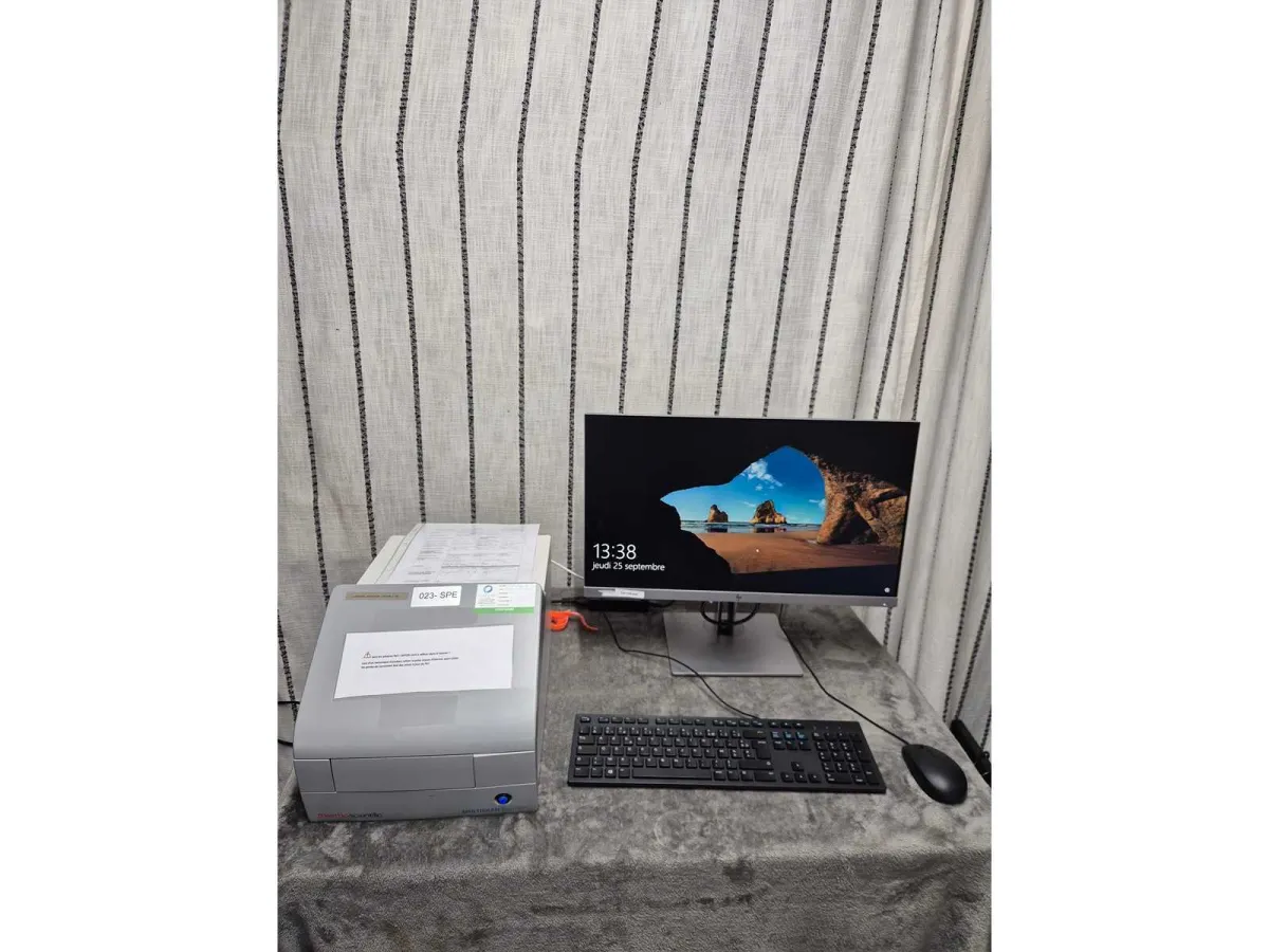 THERMO SCIENTIFIC - 2020 - MULTISKAN SkyHigh Tipo 1550 - Espectrofotómetro