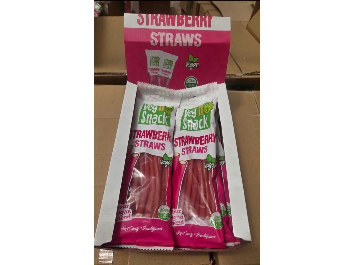 Set mit 192 Packungen Staws Erdbeerstick-Bonbons – 180 g – Ablaufdatum 12.2025