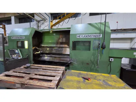 1981 - CNC-Drehbank HEYLIGENSTAEDT HEYNUMAT 21U x 2000 - 21U x 2000 - CNC-Drehmaschine – RESALE